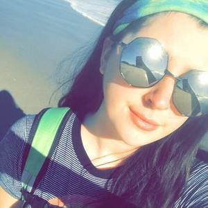 Meet your Posher, Rebecca